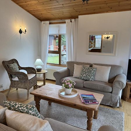 Walled Garden Lodges Loch Lomond Balloch Exterior photo