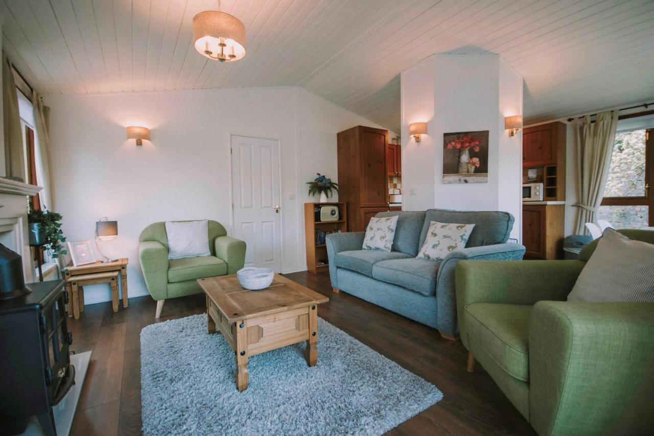 Walled Garden Lodges Loch Lomond Balloch Exterior photo